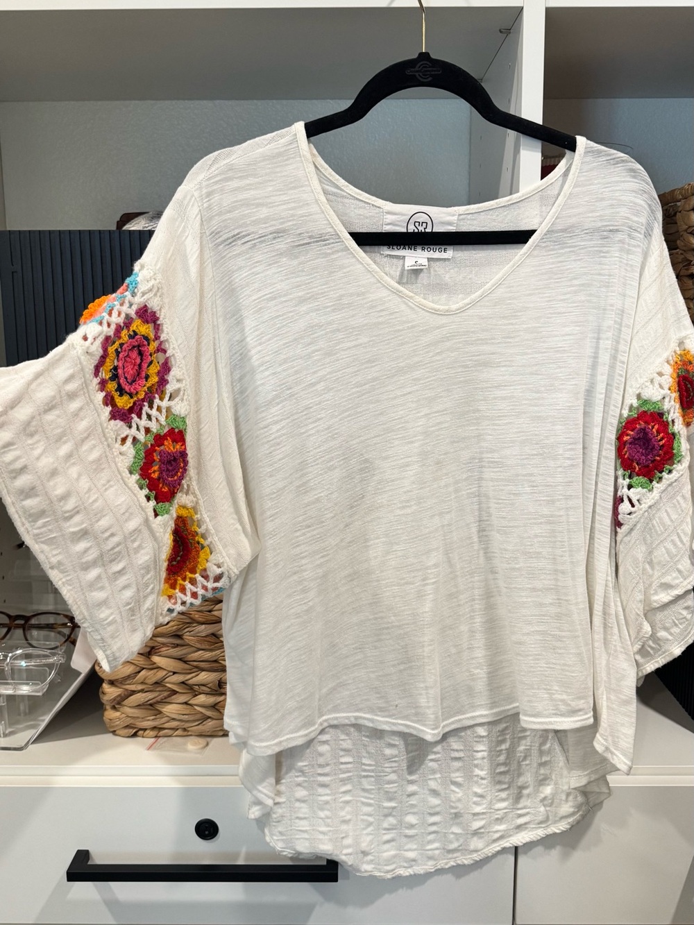 White Crochet-Sleeve Tunic Top with Floral Embroidery